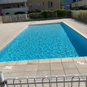 Appartement Piscine Emplacement Idéal, Brignoles